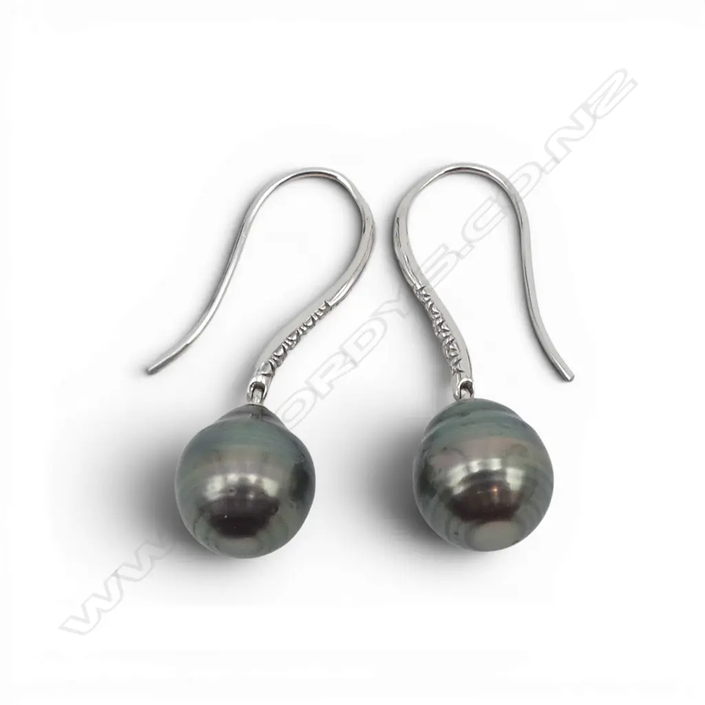 PR 18ct WHITE GOLD & DIAMOND TAHITIAN PEARL DROP EARRINGS, 6.15gm, old valuation Image 1++