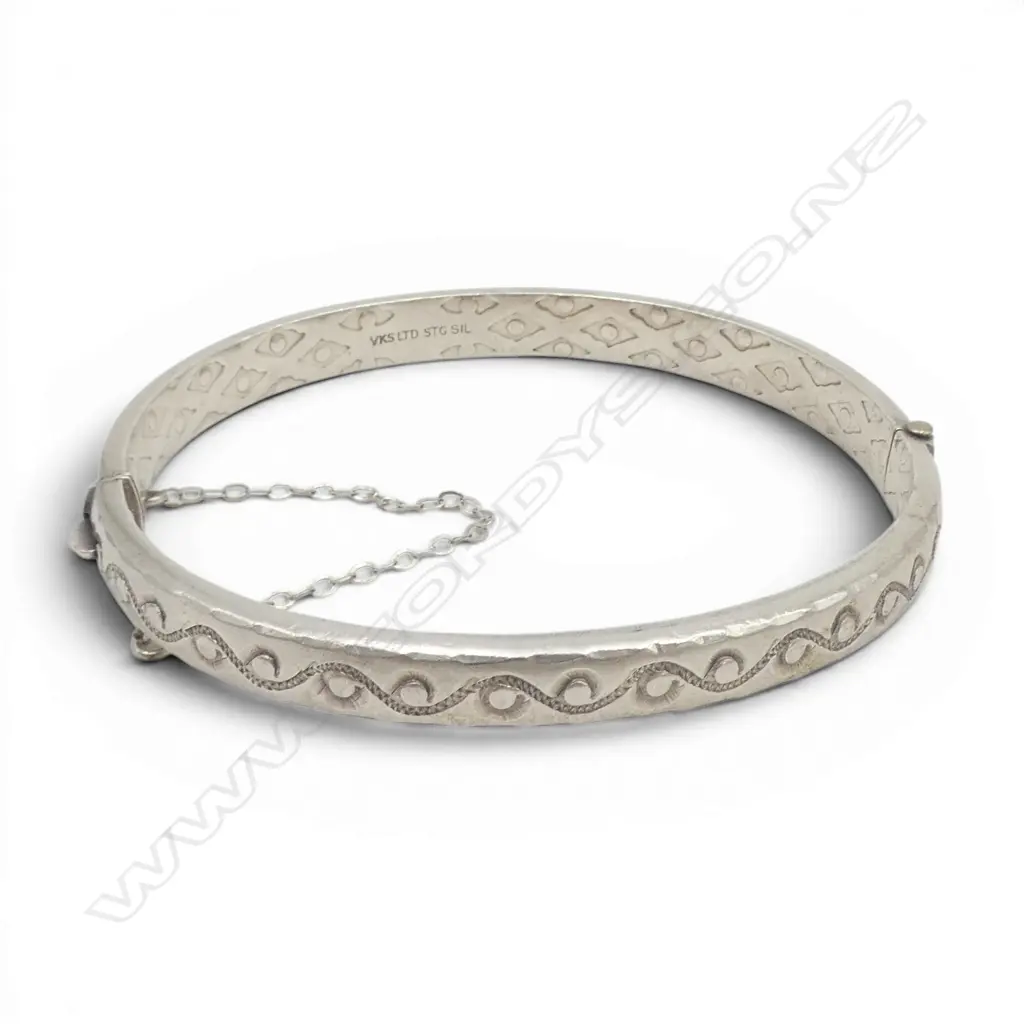 STG SILVER BANGLE 9.5gms Image 1++