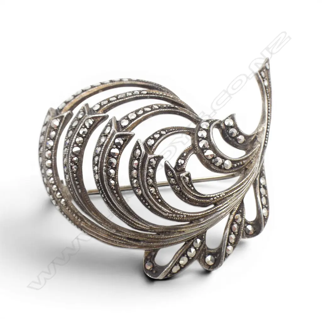 VINTAGE WEST GERMAN 935 SILVER & MARCASITE SCROLLING BROOCH 15.6gms Image 1++