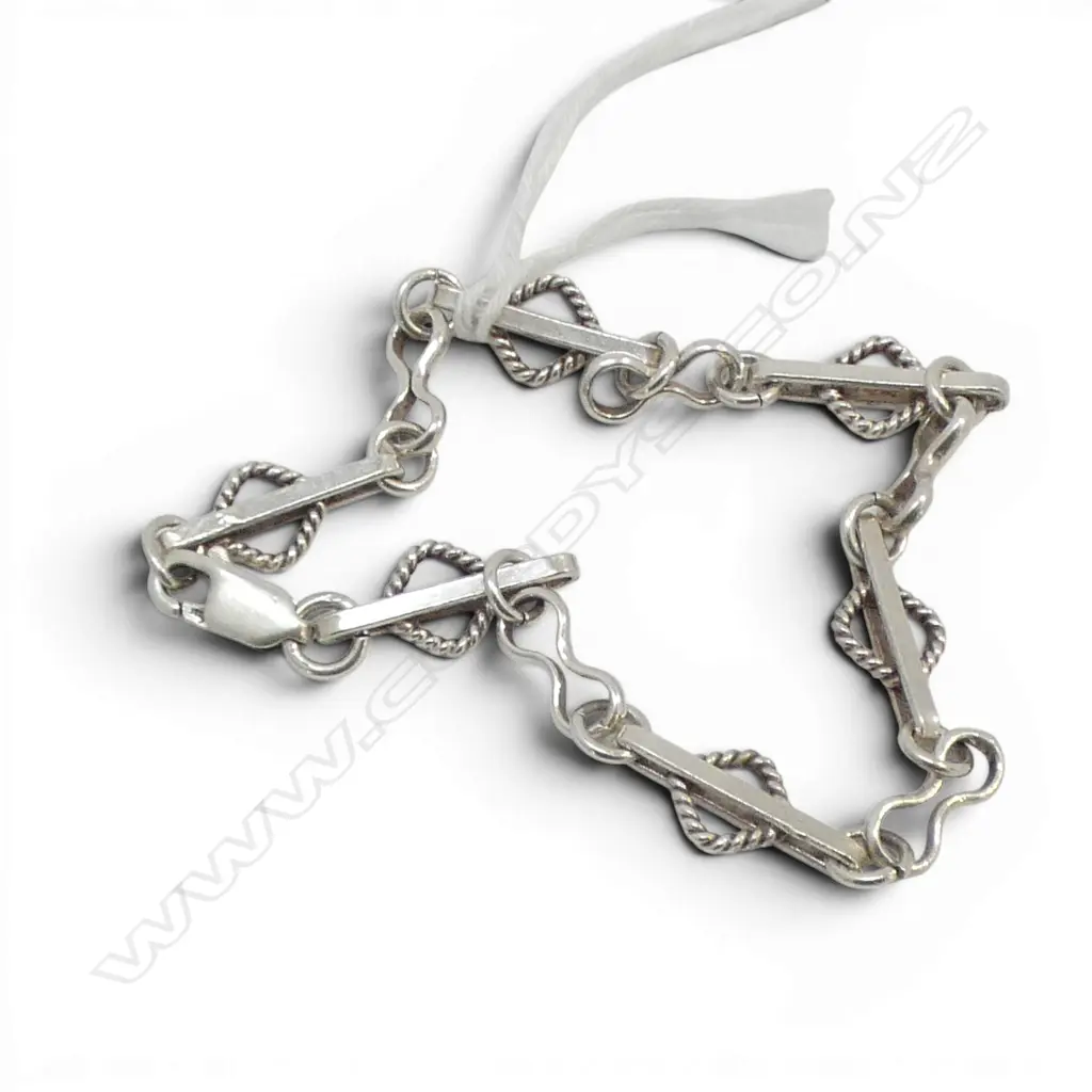STG SILVER BRACELET 7.6gms Image 1++