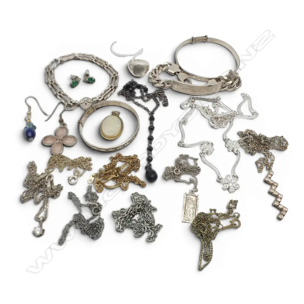 ASST. STG SILVER JEWELLERY, 70gms + 60% SILVER NECKLACE 17gms + COSTUME BITS Image 1++