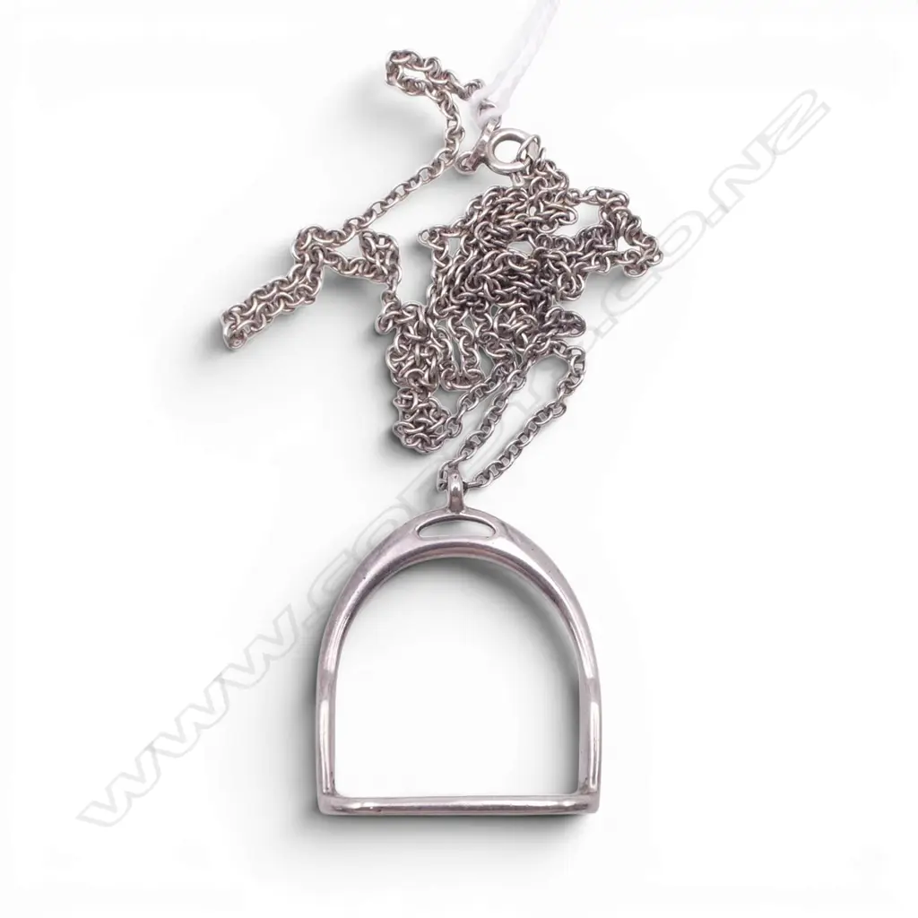 SILVER CHAIN NECKLACE with LARGE SILVER HORSE STIRRUP PENDANT  Image 1++