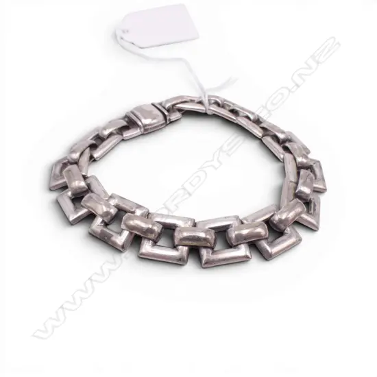 STAMPED 925 BUT NOT TESTING AS SILVER  BRACELET 55gms 20.5CM LONG