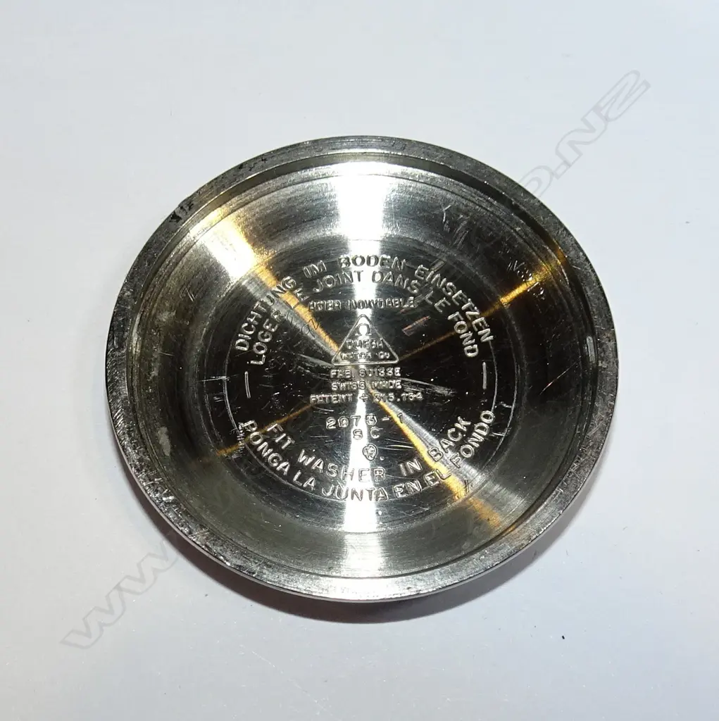 1958 OMEGA AUTOMATIC SEAMASTER WRISTWATCH  9ct gold bezel, large Seamaster logo to case back, reference 2975-1sc Image 1++