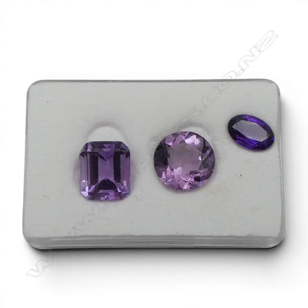 3 AMETHYSTS; ROUND 5.84ct, OCTAGONAL 6.4ct & OVAL 1.85ct Image 1++