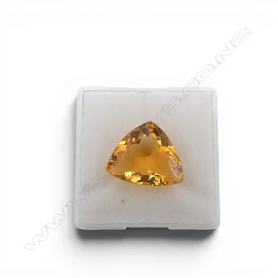 LARGE CITRINE TRILLIANT CUT  5.88ct