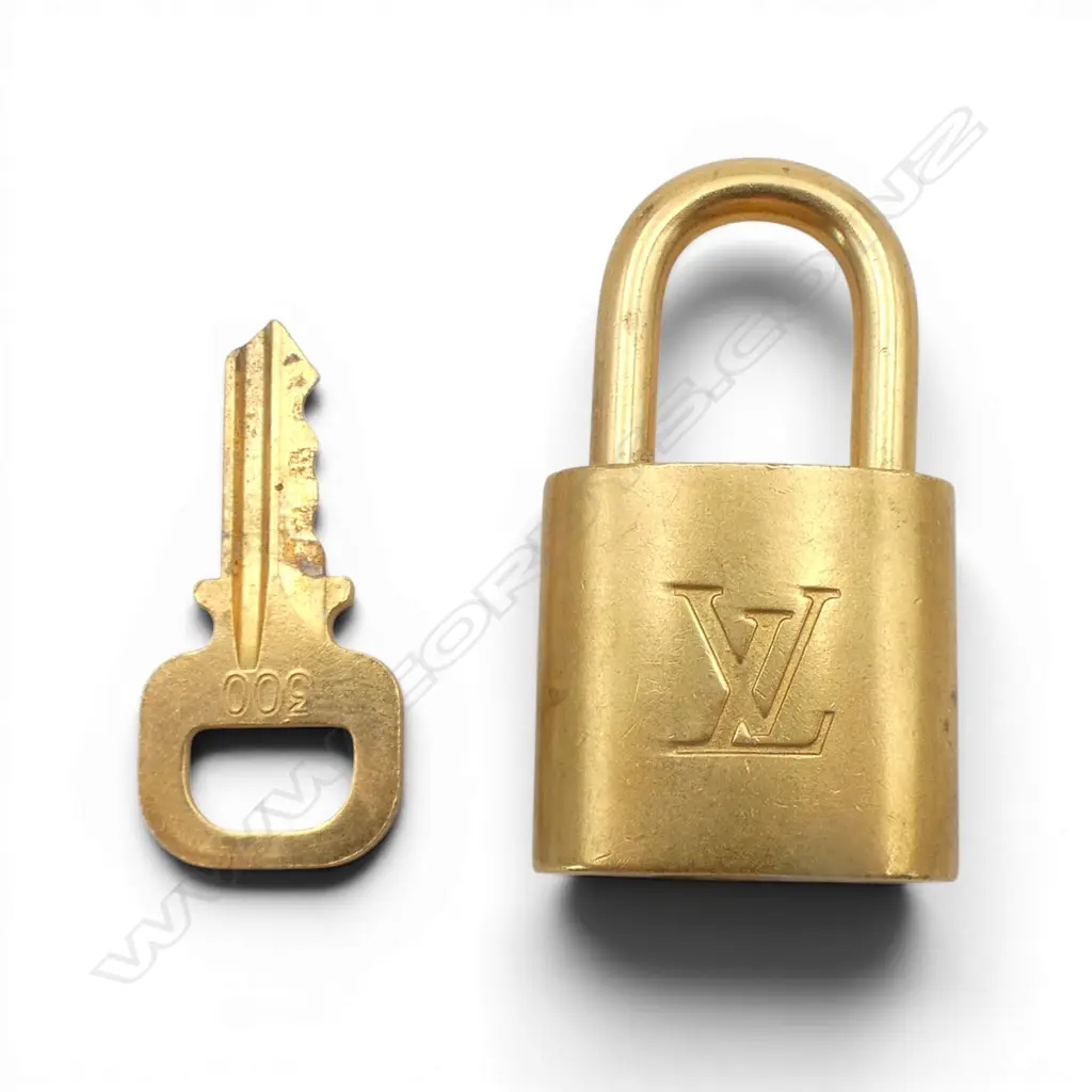 LOUIS VUITTON SML PADLOCK w KEY #300, matte finish, authentication from myhaute.co.nz Image 1++