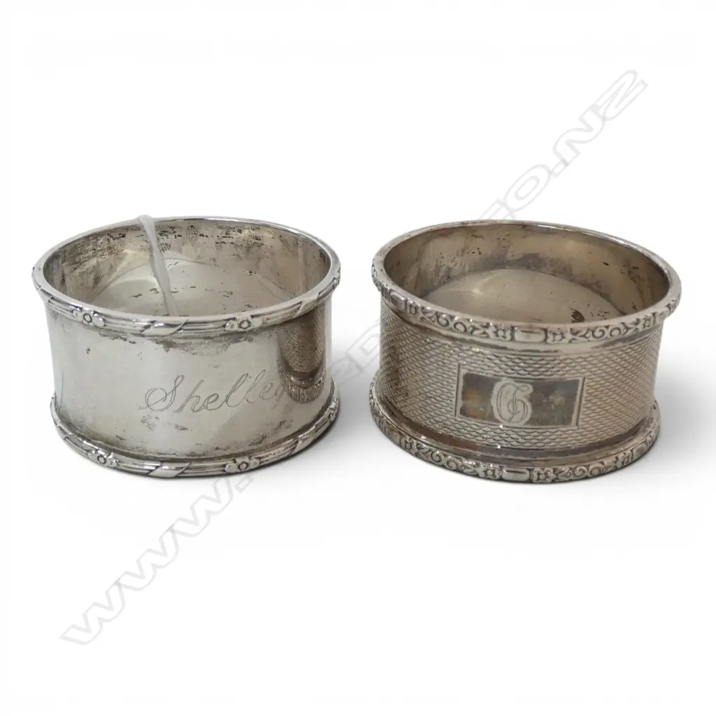 2 STG SILVER NAPKIN RINGS one w. box 59gms Image 1++