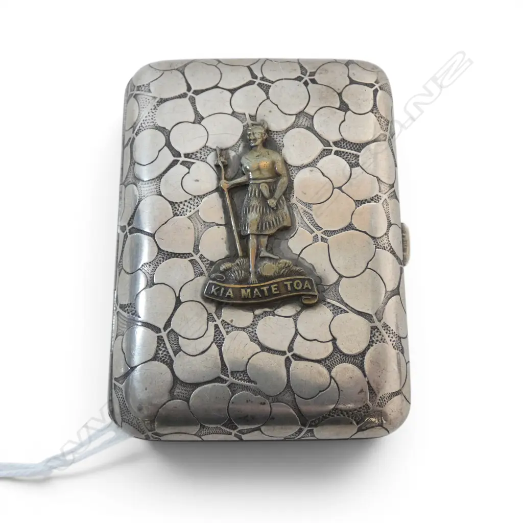 STERLING SILVER CIGARETTE CASE w NZ 8th Southland Rifles Regiment Military badge  81gms Image 1++