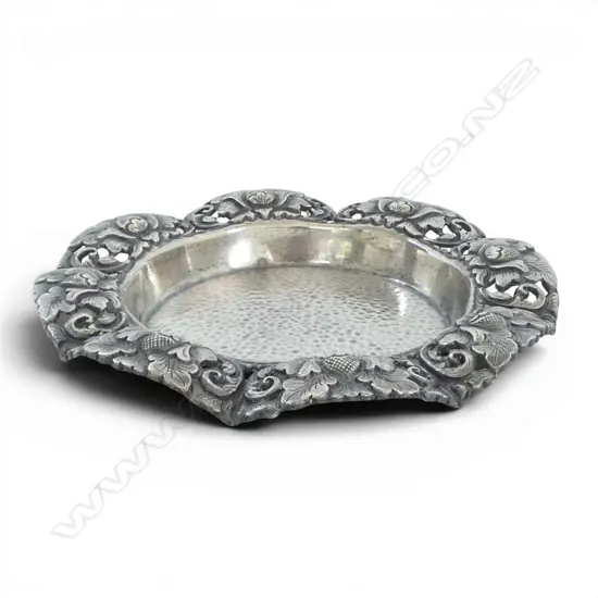 1930S YOGYA 800 SILVER DISH WITH REPOUSSE LOTUS FLOWERS PIERCED WORK & HAMMERED BASE  MADE IN THE DUTCH EAST INDIES 56GM