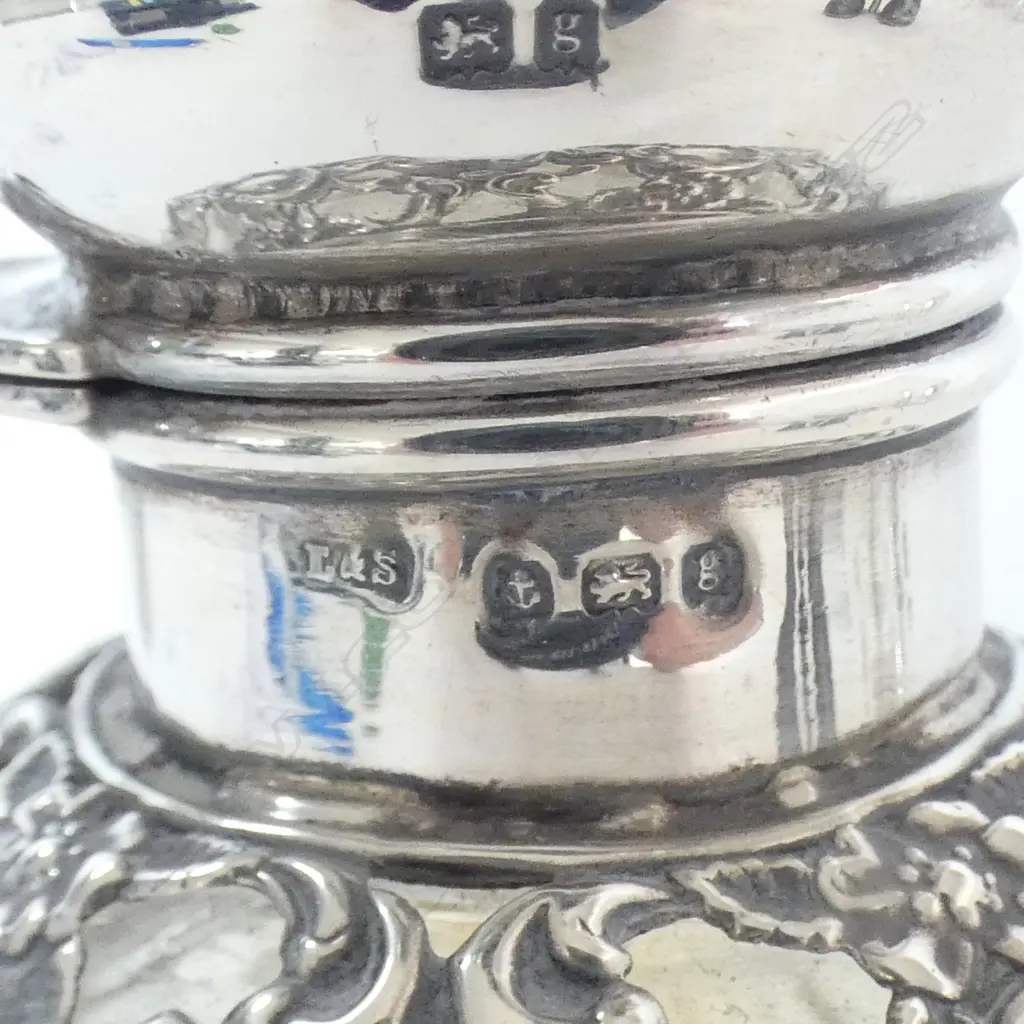 S/SILVER TOPPED PERFUME BOTTLE small dent to top Image 1++