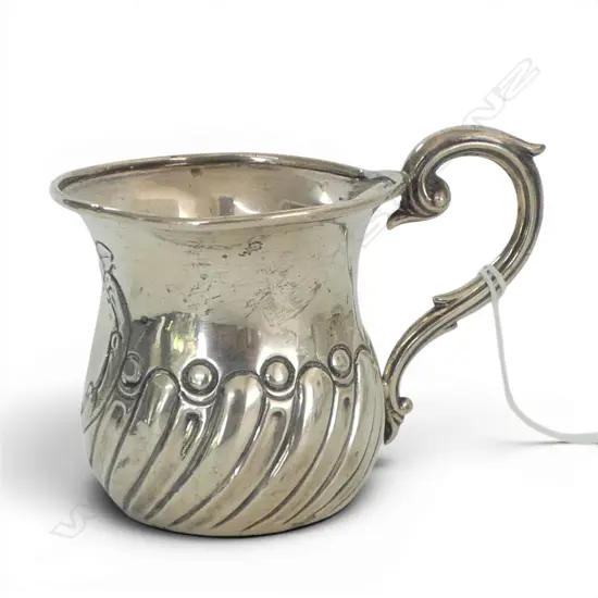 S/SILVER CHRISTING MUG 55GRS dent to top rim