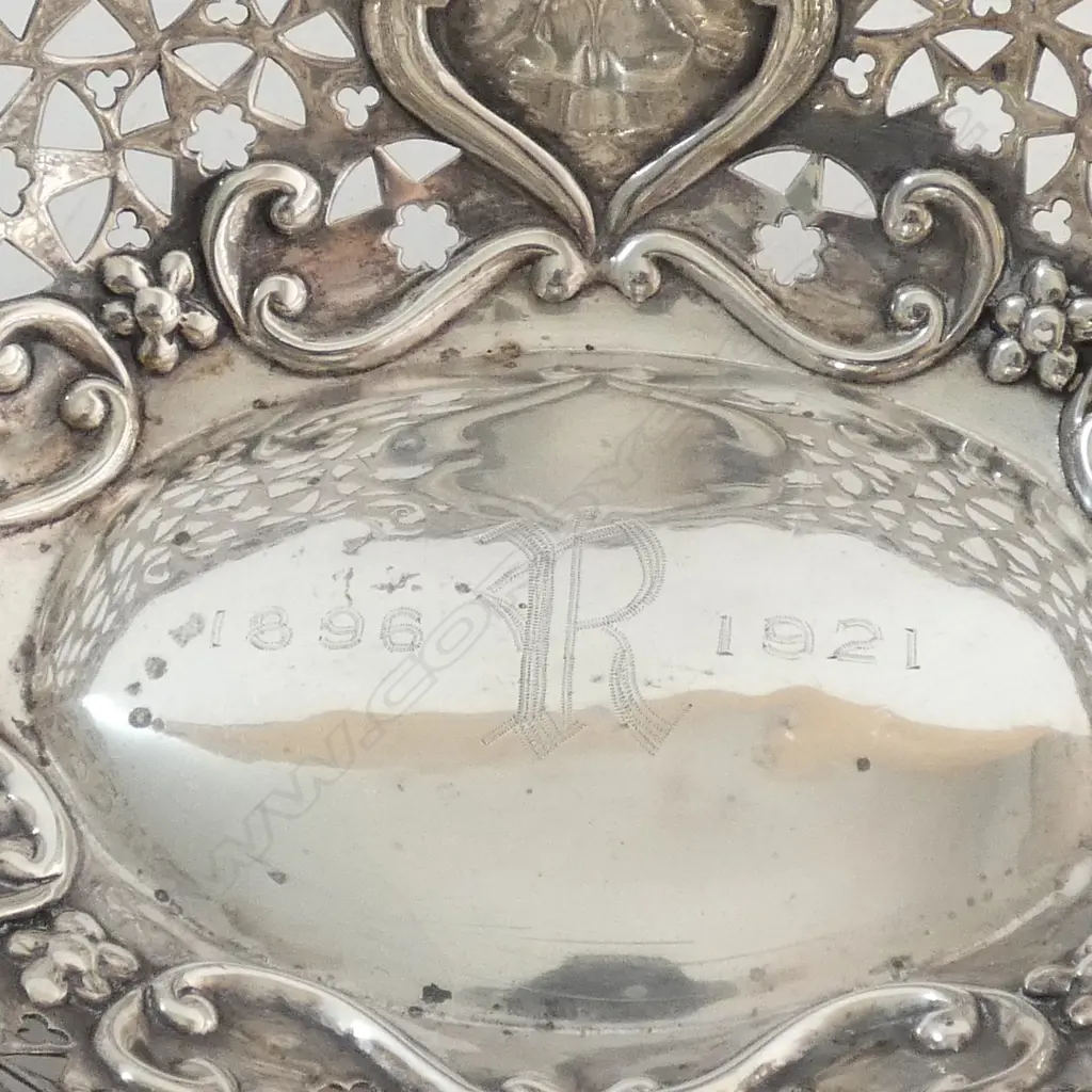 STG SILVER PIERCED BOWL, B'HAM 1902 304gms  275x200x80mm Image 1++