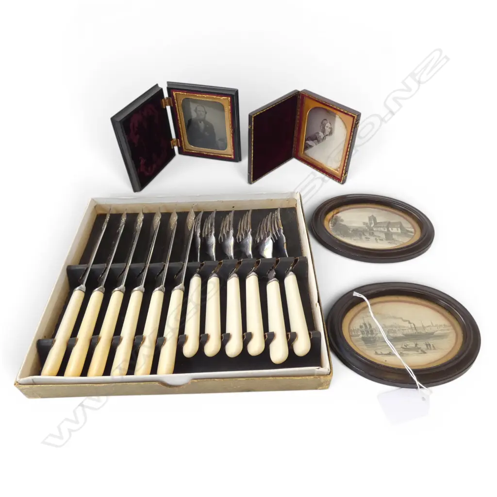 2 ANTIQUE DAGUERREOTYPE? PORTRAITS, 2 OVAL ETCHINGS, 12 PCE FISH SET, BOXED Image 1++
