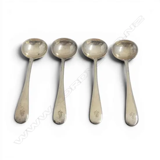 Sheffield 1919 SET 4 SILVER SALT SPOONS 42gms
