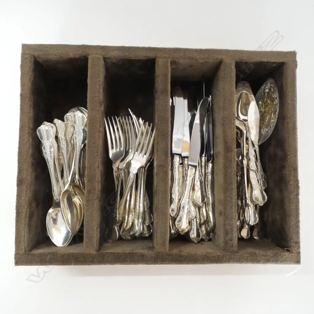 RODD CUTLERY SET Image 1++