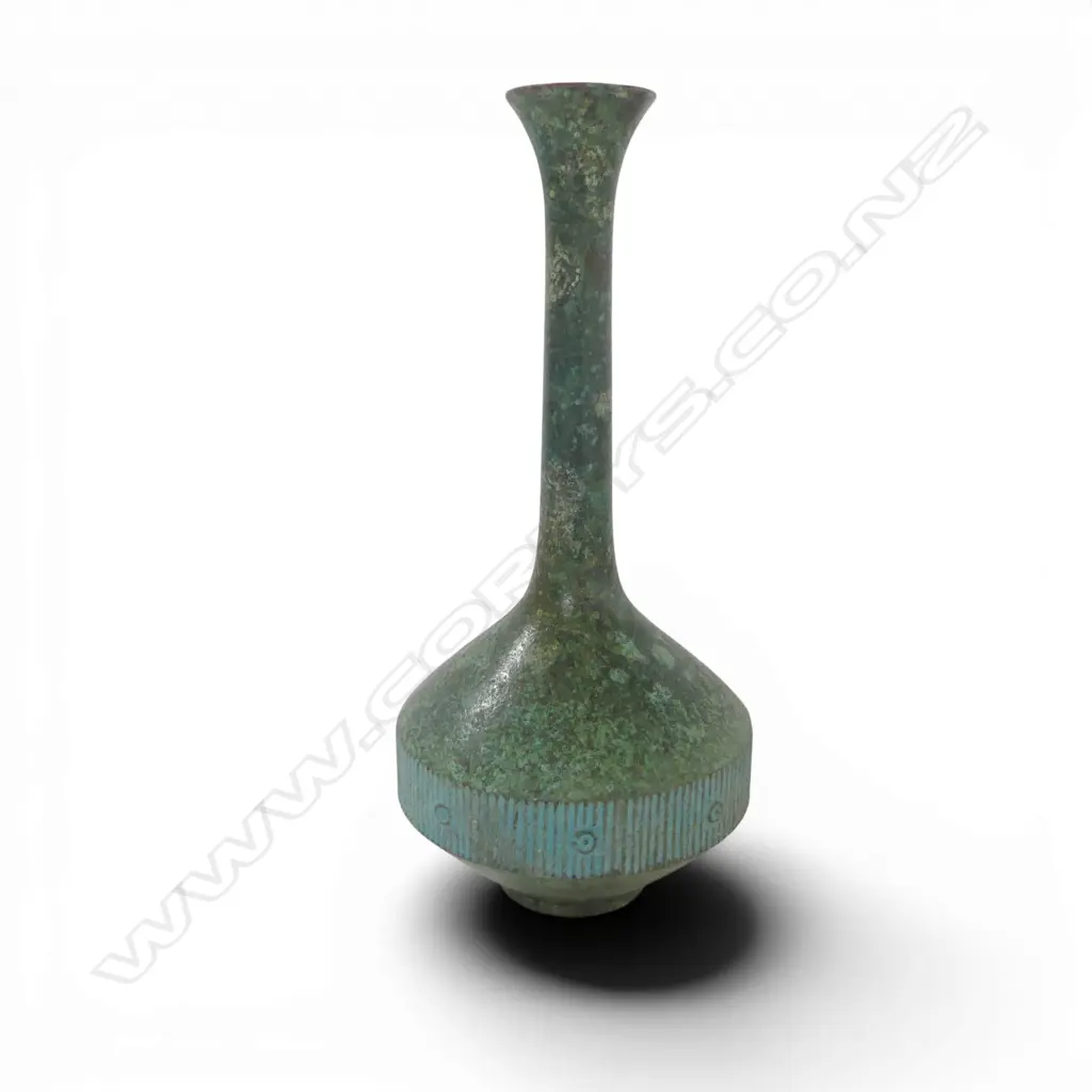 VINTAGE JAPANESE PATINATED BRONZE VASE, H.260mm, stamp to base Image 1++