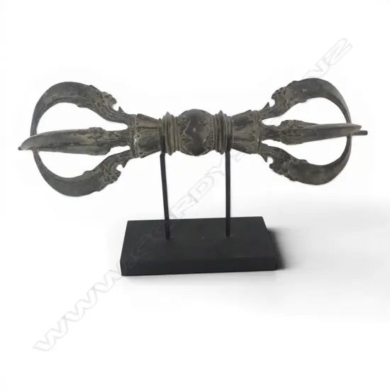 MOUNTED BRONZE BUDDHIST VAJRA DORJE, L.350mm