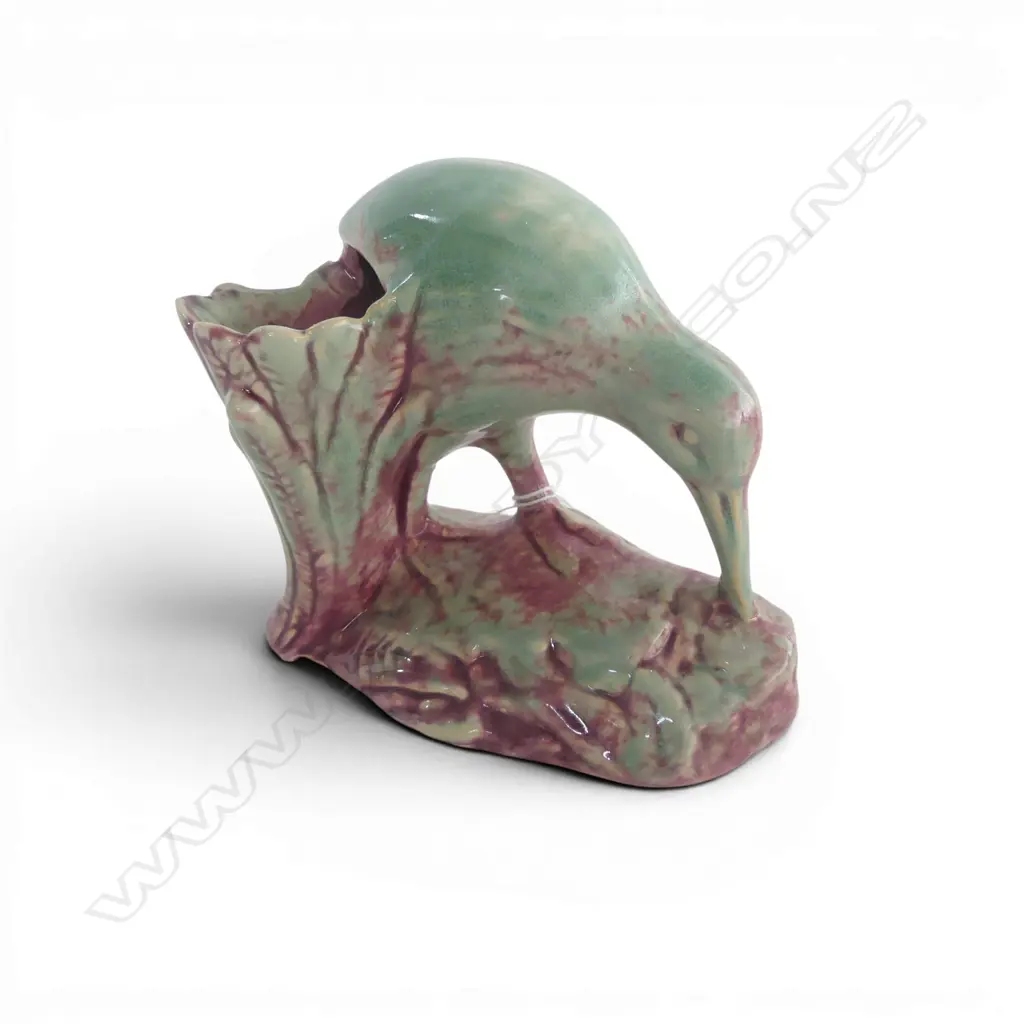 Early (AMBRICO) CROWN LYNN TRICKLE GLAZE KIWI, H.110mm. Numbered to base 39 25 6 Image 1++