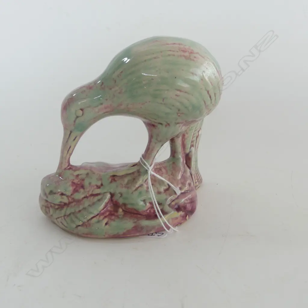 Early (AMBRICO) CROWN LYNN TRICKLE GLAZE KIWI, H.110mm. Numbered to base 39 25 6 Image 1++