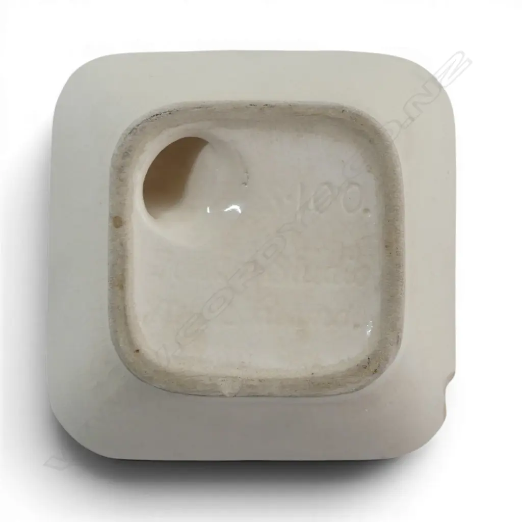 Rare Titian Studio (NZ) Pottery ashtray 'Kia Ora ! from New Zealand' with incised Maori Chief. Chip to rim Image 1++