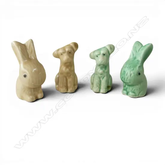 4 MINI SYLVAC ANIMALS: 2 dogs + 2 rabbits H.50mm