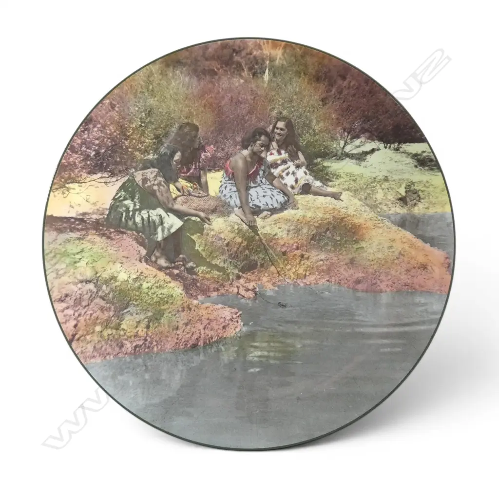 ROYAL DOULTON FOUR MAORI WOMEN BY LAKE PLATE 265mm dia  Image 1++