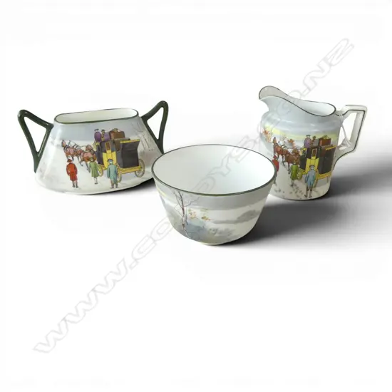 3 ROYAL DOULTON PORCELAIN COACHING SCENE in winter colours: bowl +  vase + jug H.88mm