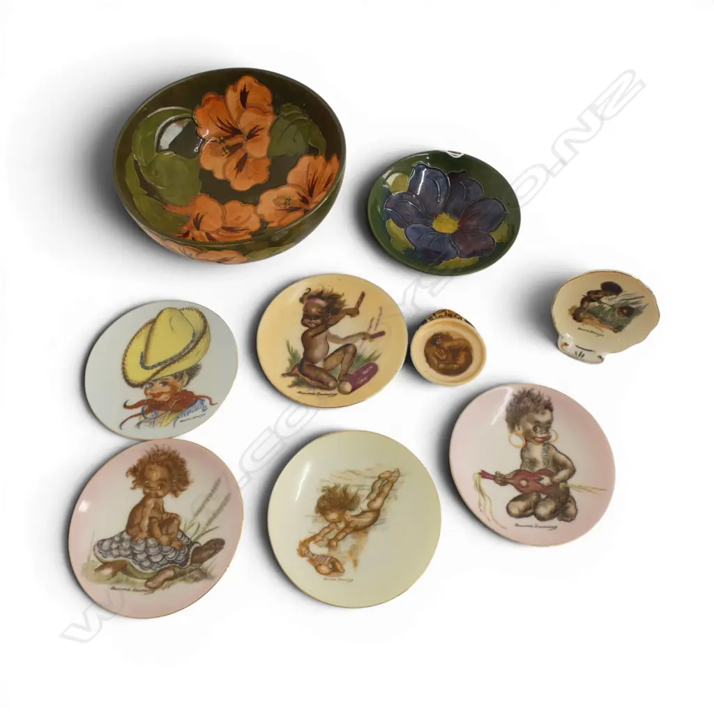 7 PCES AUSTRALIAN CHINA w. ABORIGINES + 2 MOORCROFT BOWLS 155mm dia Image 1++