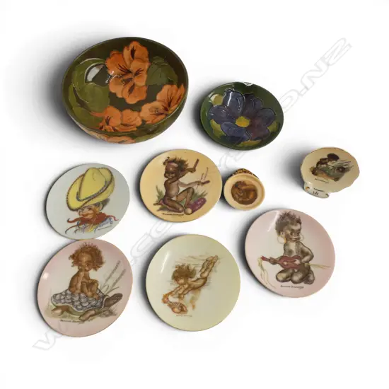 7 PCES AUSTRALIAN CHINA w. ABORIGINES + 2 MOORCROFT BOWLS 155mm dia