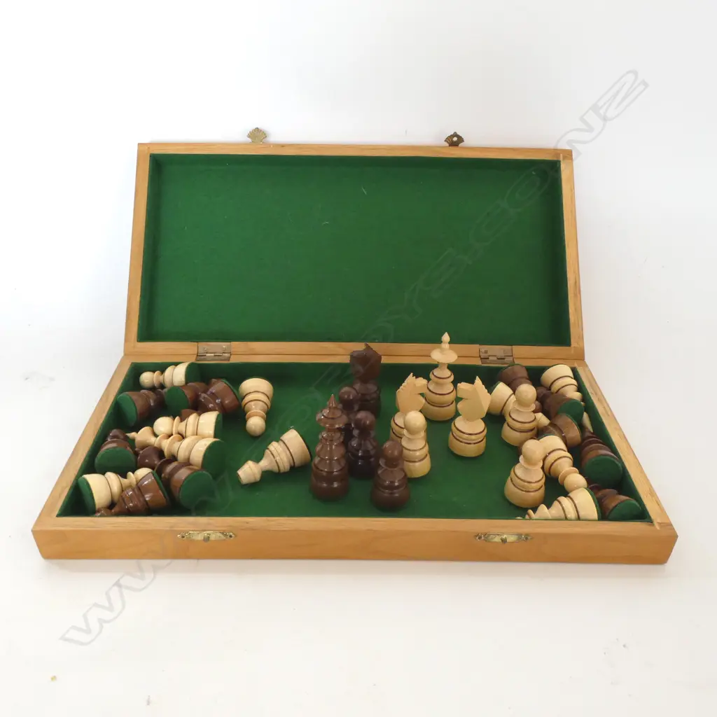 CHESS TRAVEL SET W.360mm Image 1++