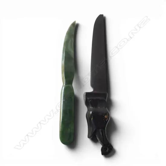 POUNAMU LETTER OPENER AND EBONY LETTER OPENER (chip) L.200mm