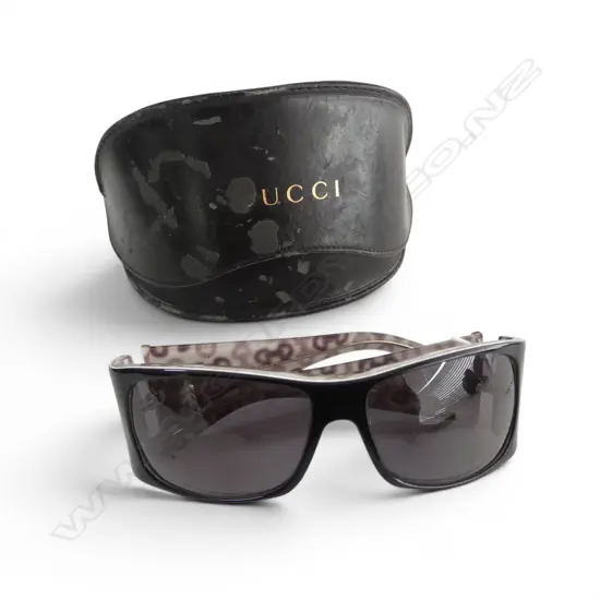 PR OF GUCCI SUNGLASSES + CASE