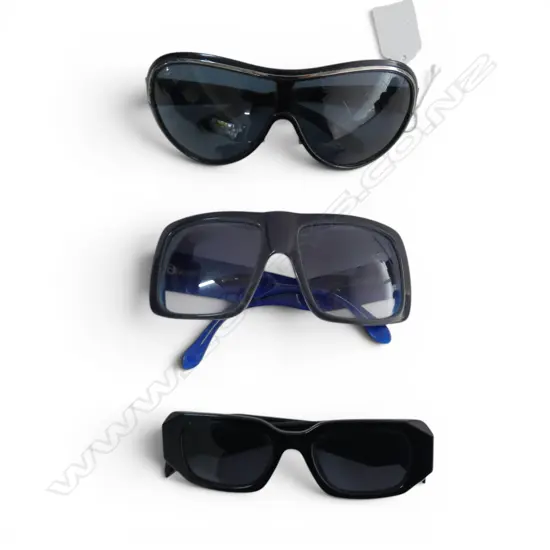 2 PRS PRADA? SUNGLASSES + OTHER PR