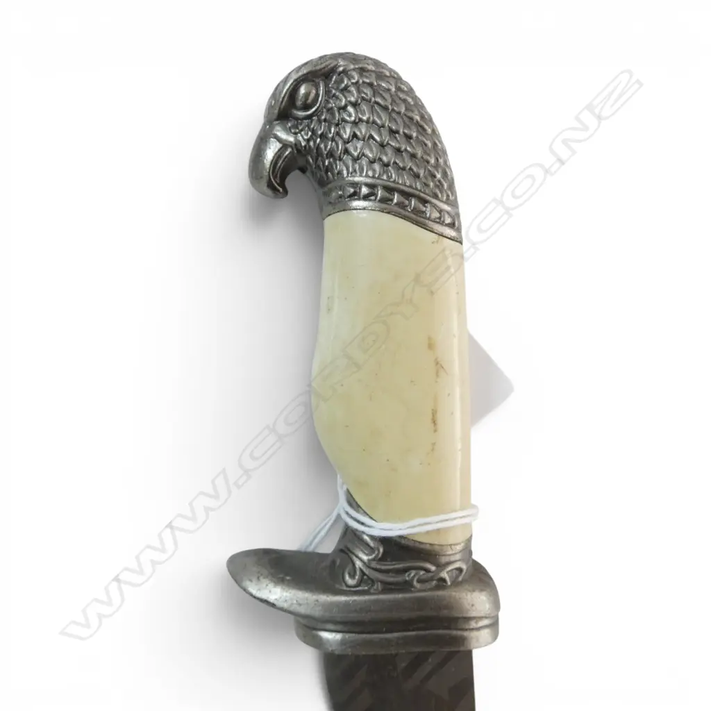 2 KNIVES w. SHEATHS Image 1++