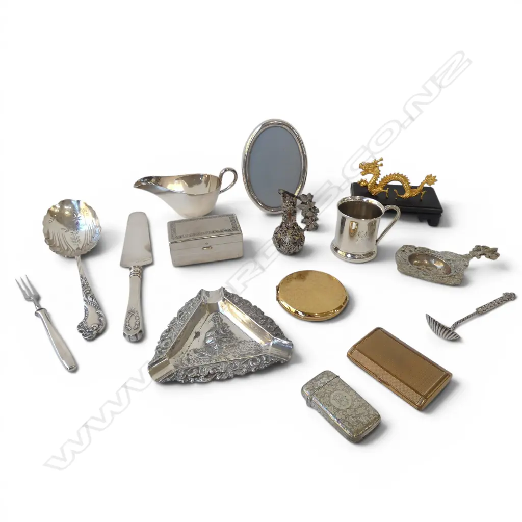 ASST. SILVER PLATE, SILVER VESTA, VINTAGE COMPACTS ETC Image 1++