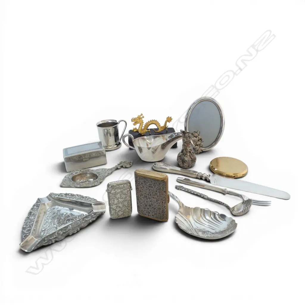 SILVER VESTA & ASST. SILVER PLATE, VINTAGE COMPACTS - 1 ENAMELLED ETC Image 1++