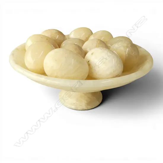 ITALIAN ONYX FOOTED DISH DIA240 & 12 ONYX  EGGS 