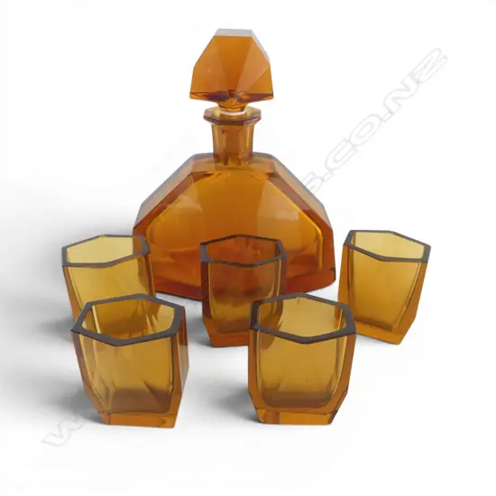 ART DECO BOHEMIAN dark amber GEOMETRIC GLASS DECANTER & 5 GLASS SET. Decanter H.200mm. Moser type