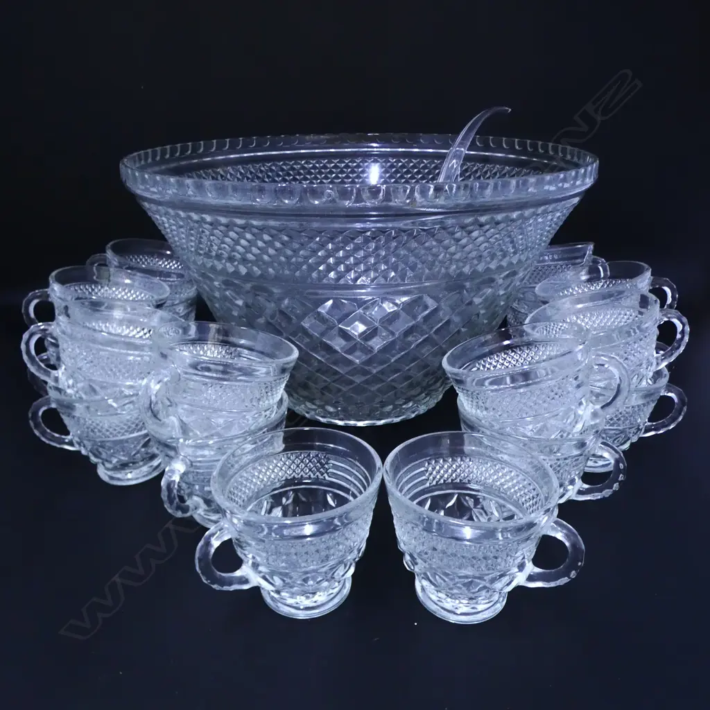 GLASS PUNCH BOWL + 18 CUPS Dia.350mm Image 1++
