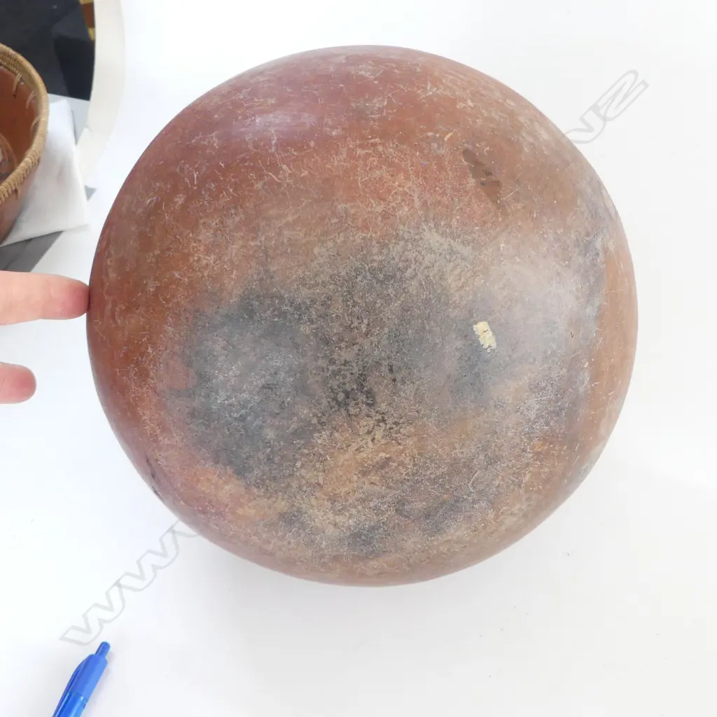 EARLY PRE-COLUMBIAN LARGE red pottery POT painted geometric decoration to the neck. lge rim chip. H.235mm. Image 1++