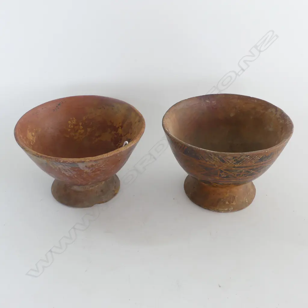 2 EARLY PRE-COLUMBIAN red pottery FOOTED BOWLS painted geometric decoration. Dia's.180mm. Image 1++