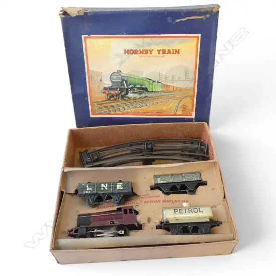 PART BOXED HORNBY TANK GOODS SET No.201 