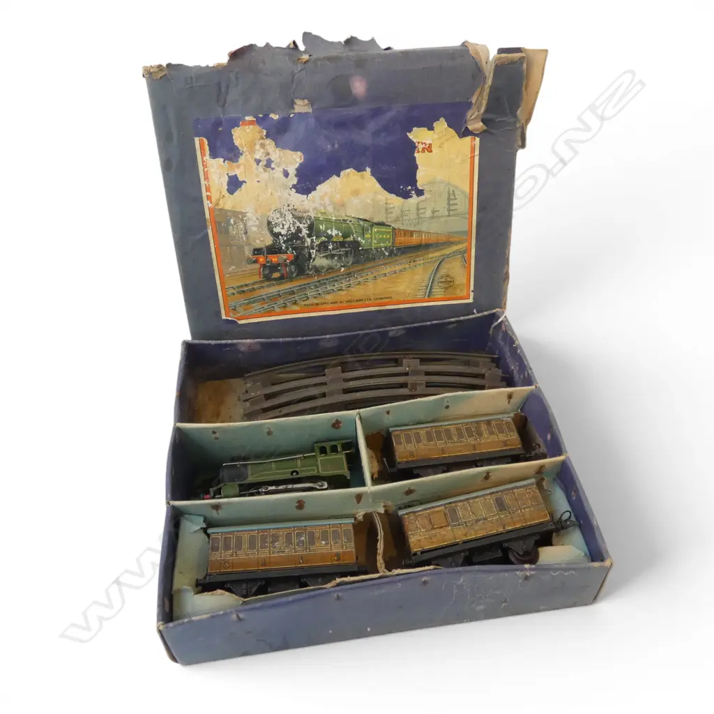 PART BOXED HORNBY TANK PASSENGER SET No.101 Image 1++