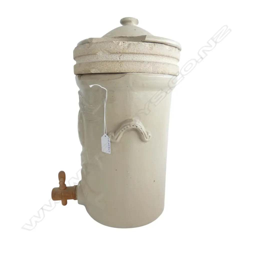 VICT SALT GLAZED WATER FILTER MELBOURNE LABLE CHIP TO LID H440MM Image 1++