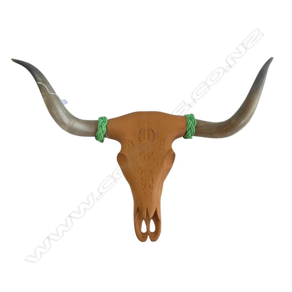 CARVED WOODEN HORNED COW SKULL 680x875mm Image 1++