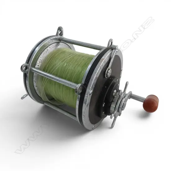 PENN SENATOR LARGE GAME FISHING REEL 