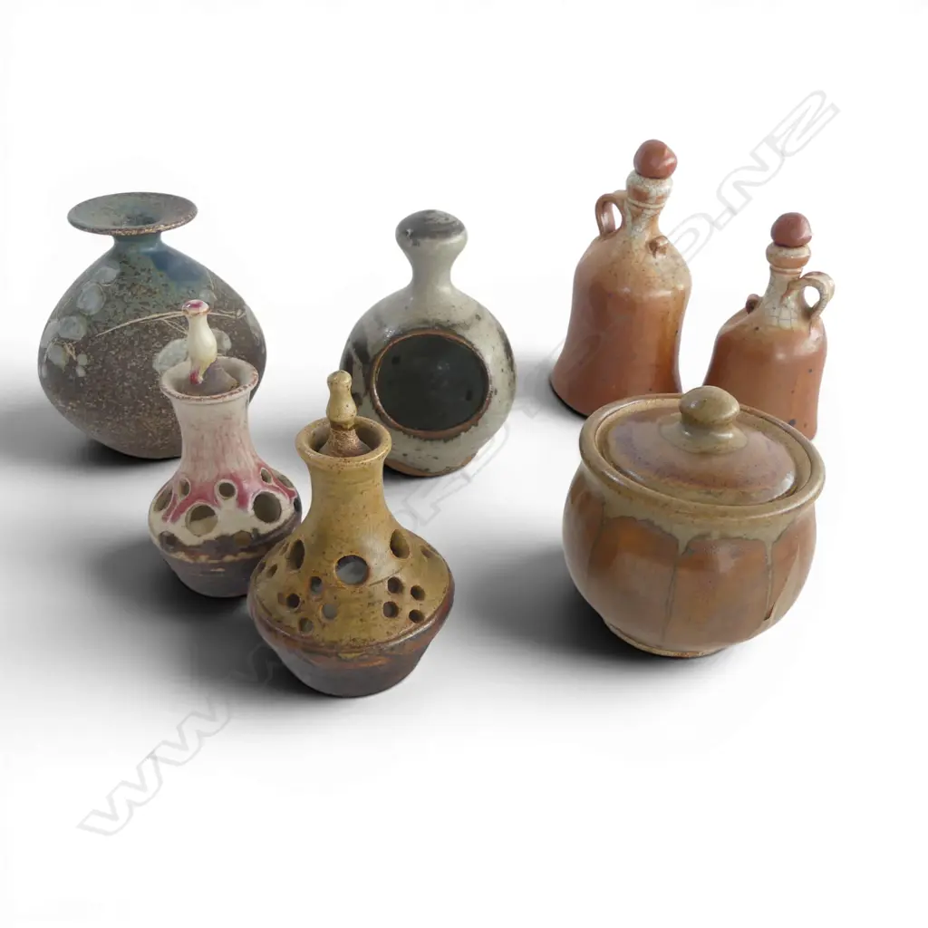 7 PCS NZ STUDIO POTTERY; JANET & WILF WRIGHT, CHRIS COCKELL, ADRIAN COTTER & OTHER Image 1++