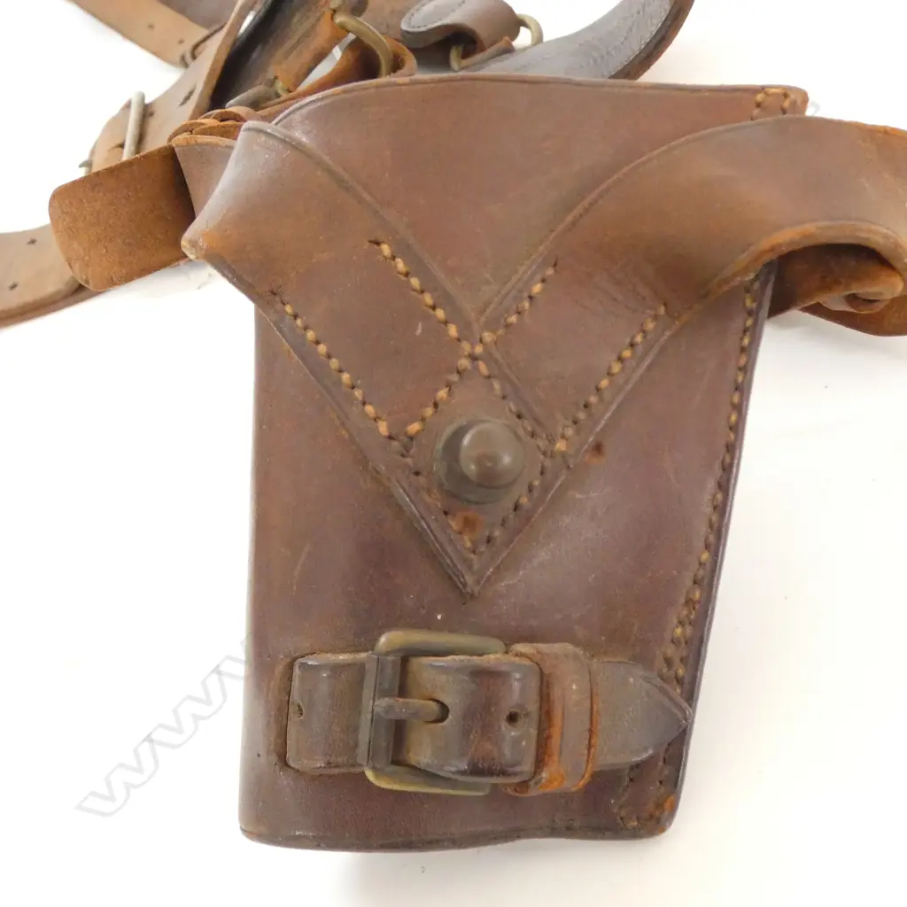VINTAGE BRASS & LEATHER BELT & PISTOL HOLSTER ADULT SIZE  Image 1++