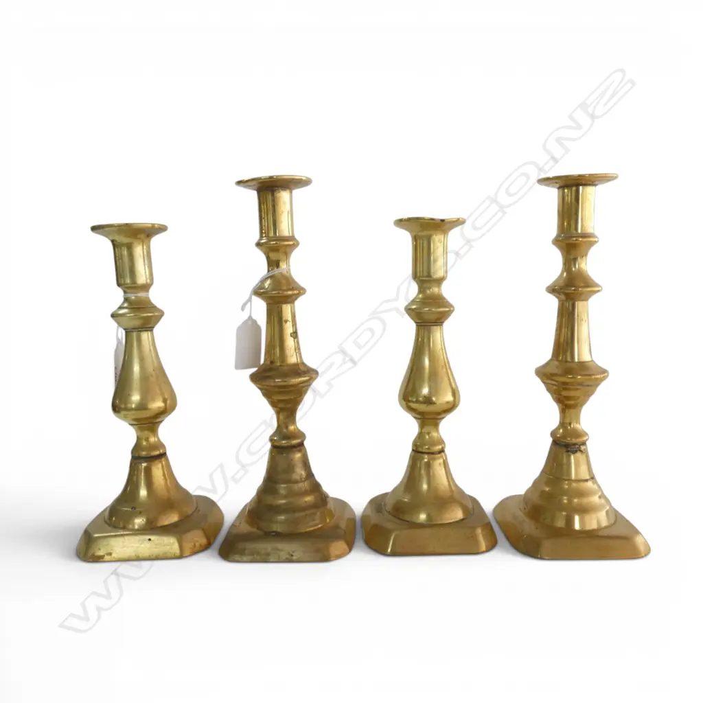 2 PRS VICT BRASS CANDLESTICKS H270 & 220MM Image 1++